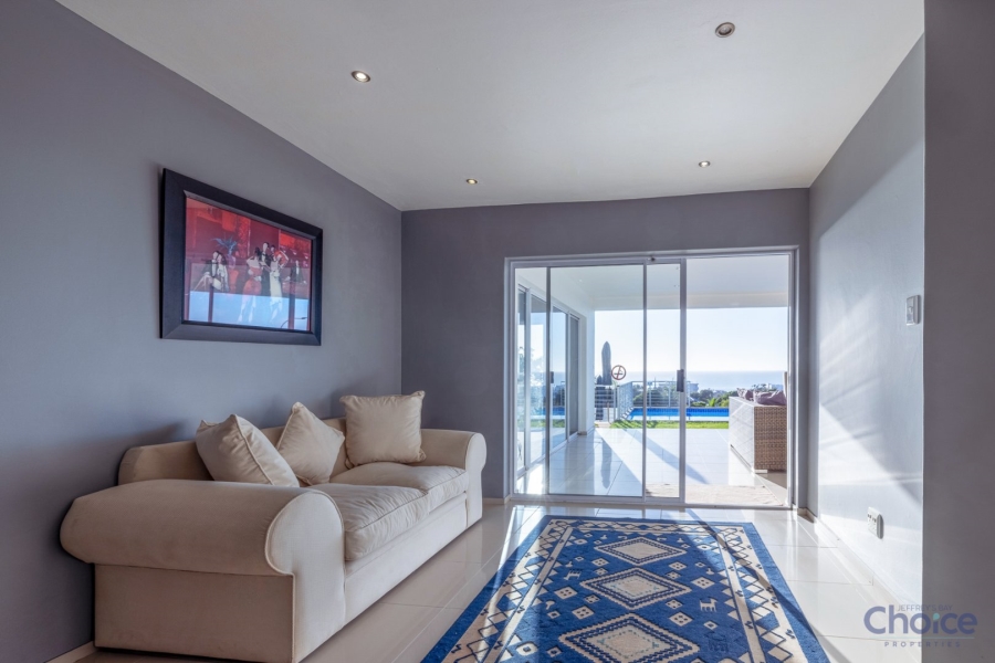 5 Bedroom Property for Sale in Jeffreys Bay Central Eastern Cape